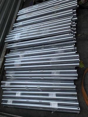 Độ dài thép mang từ 6 đến 8,1 mét Cây pít-tông điện đúc 3 đến 5 micron