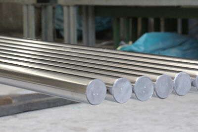 Thanh piston mạ chrome 1000mm-8000mm với độ bền kéo 800-1000MPa và độ cứng HRC 60-65 cho xi lanh thủy lực và ứng dụng động cơ